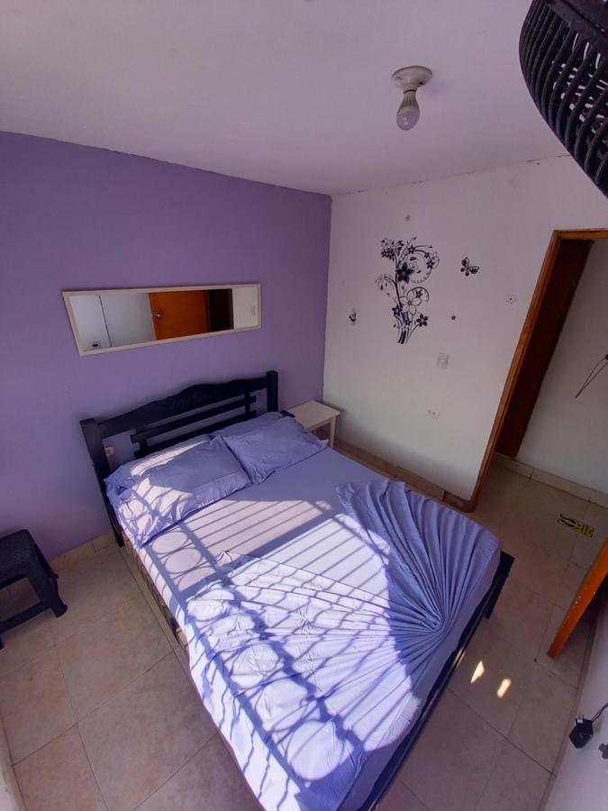 Hostel Shalom Adonai Cartagena Екстериор снимка