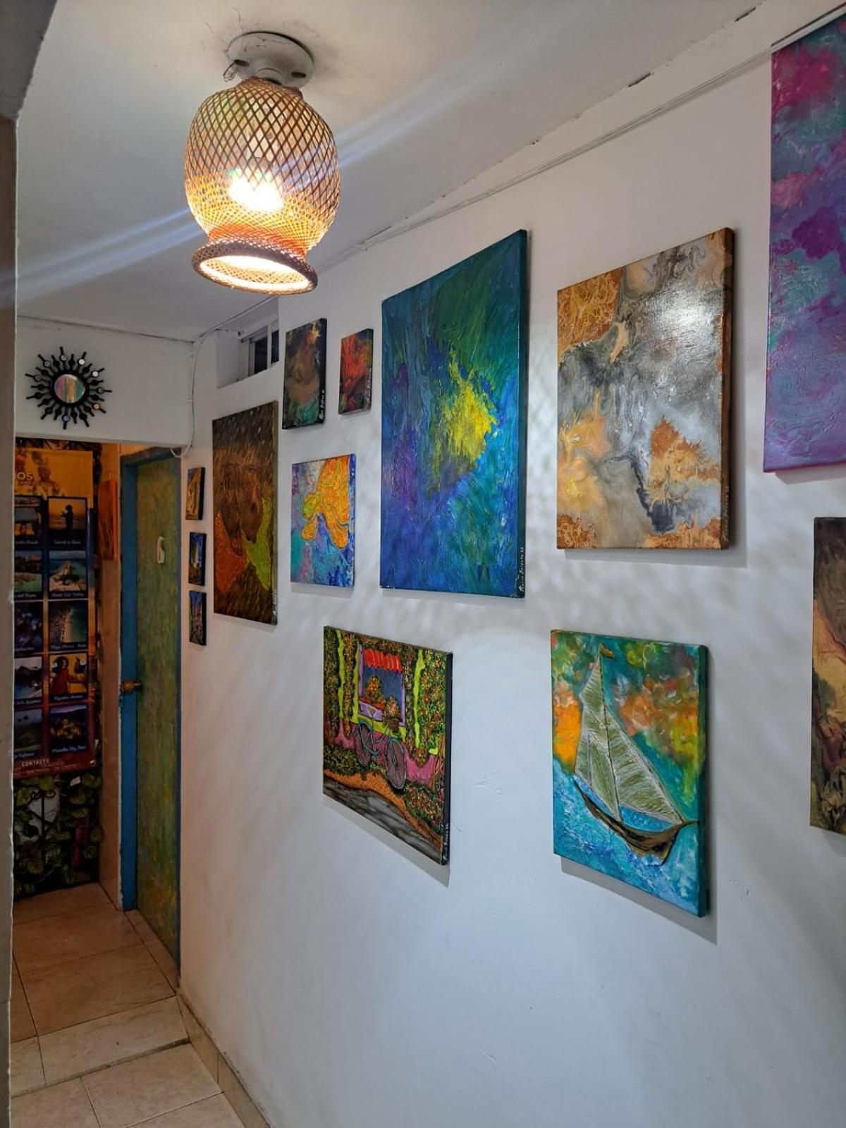 Hostel Shalom Adonai Cartagena Екстериор снимка