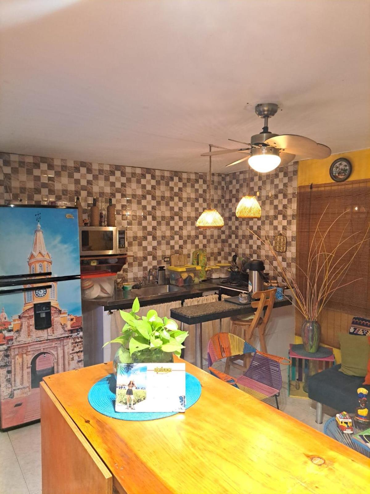 Hostel Shalom Adonai Cartagena Екстериор снимка