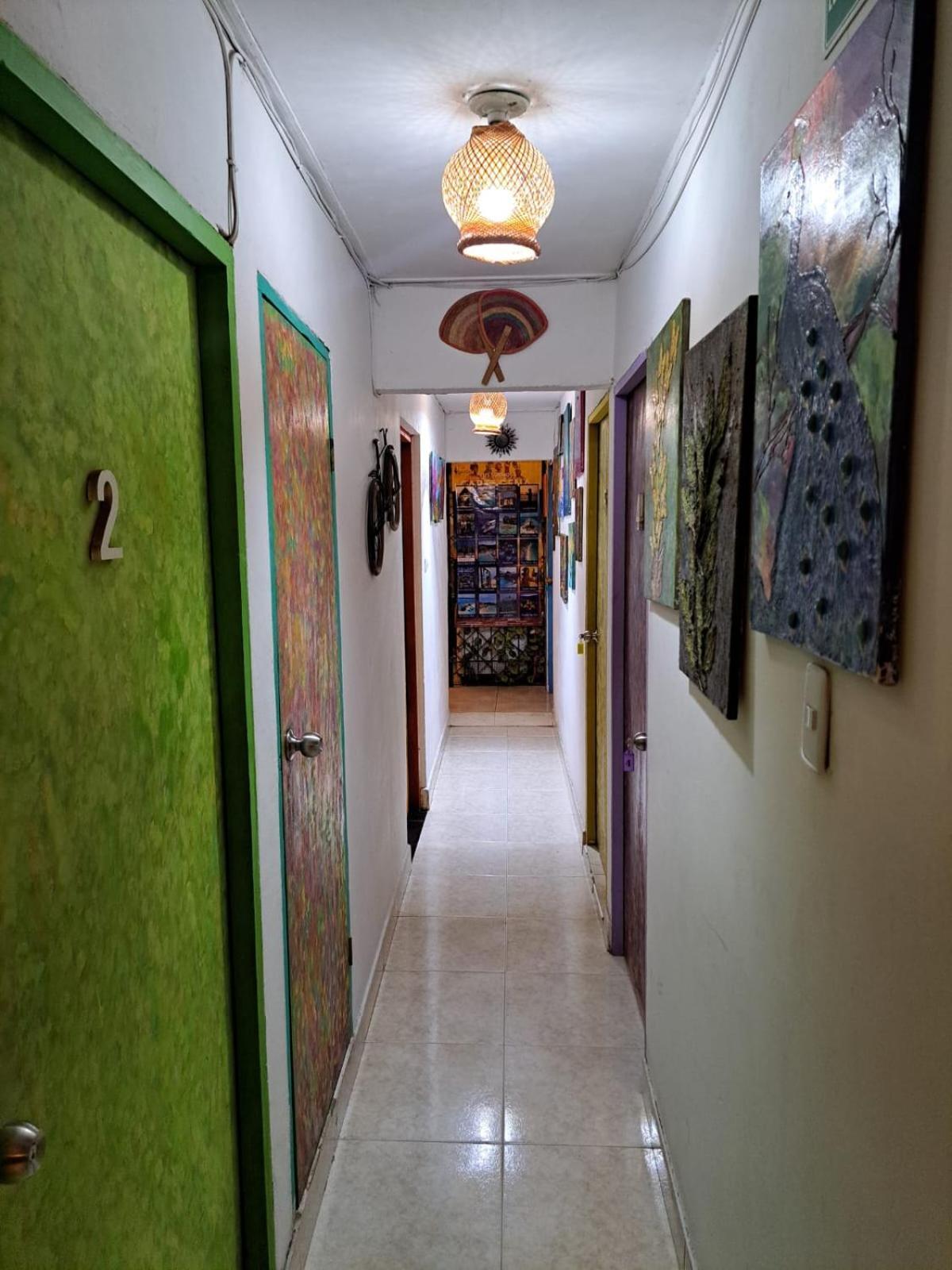 Hostel Shalom Adonai Cartagena Екстериор снимка