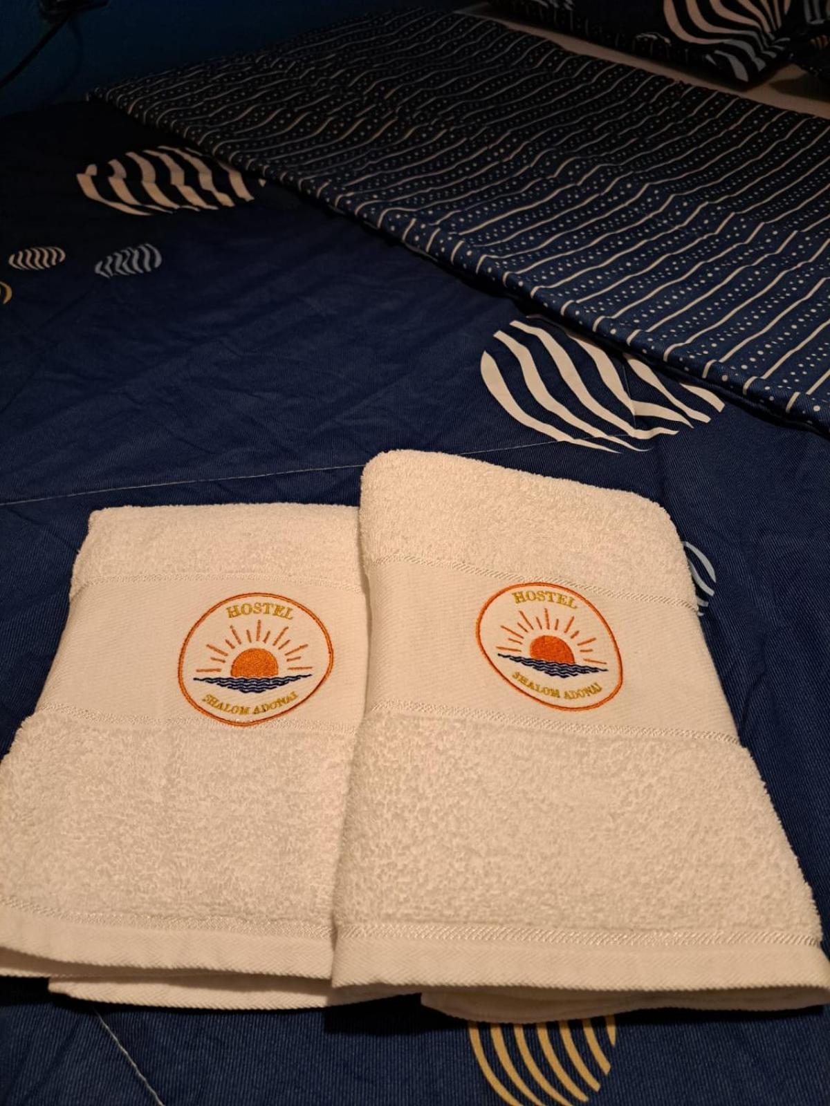 Hostel Shalom Adonai Cartagena Екстериор снимка